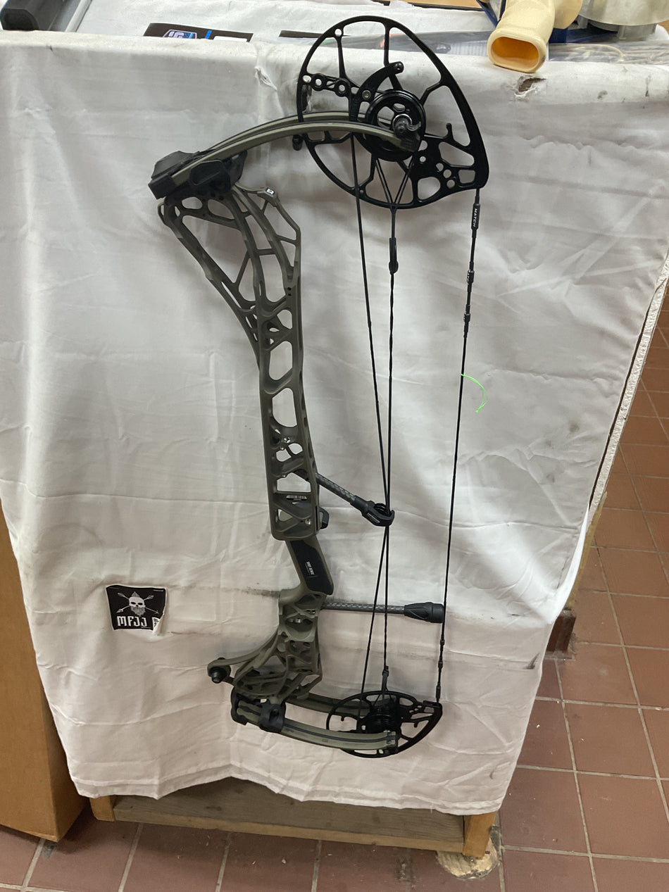 MATHEWS ARC 30 - LH/Ambush Green/55-80# - #MA30LHAG5580 -9- USED BOW!!!