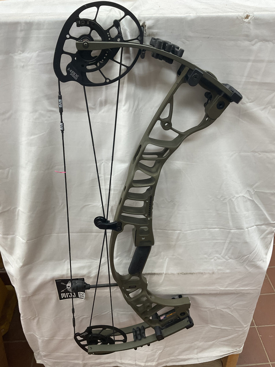 HOYT VENTUM PRO 30 - RH/WILDERNESS/70 - 11 - USED BOW!!!!