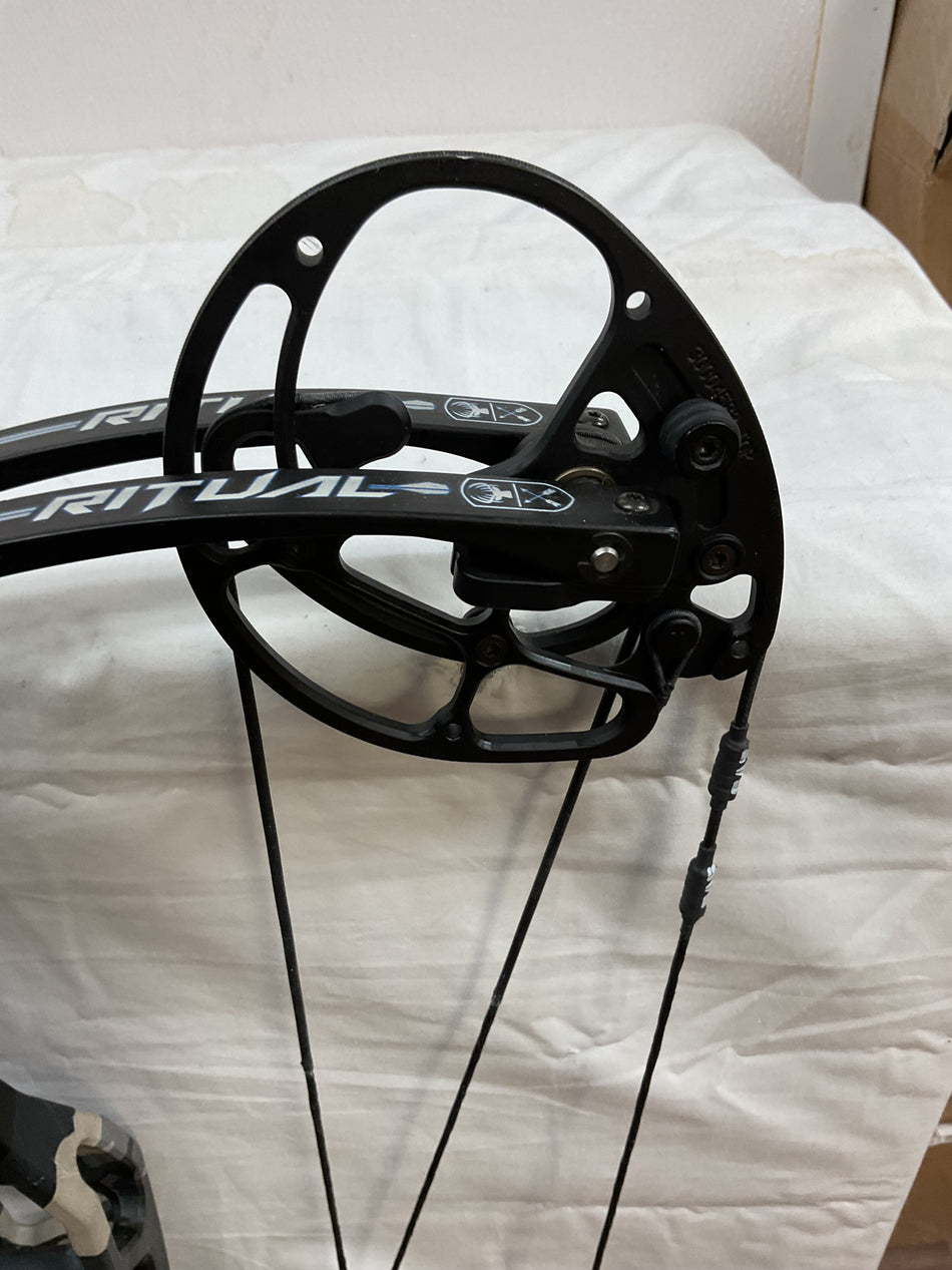 ELITE RITUAL 30 - RH/KUIU VIAS-BLACK/70 - #ER30RHKVB70 - 3 - USED BOW!!!