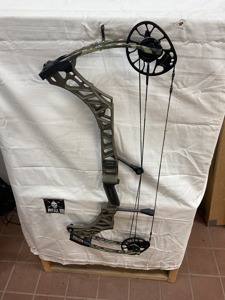 MATHEWS PRIMA - RH/AMBUSH/40 - MPRHA40 - 1 - USED!!!