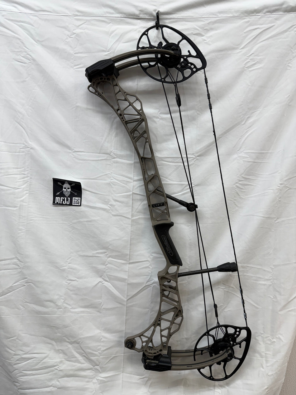 MATHEWS LIFT 29.5 - RH/GRANITE55-80# - #ML29.5RHG5580-5 - USED BOW!