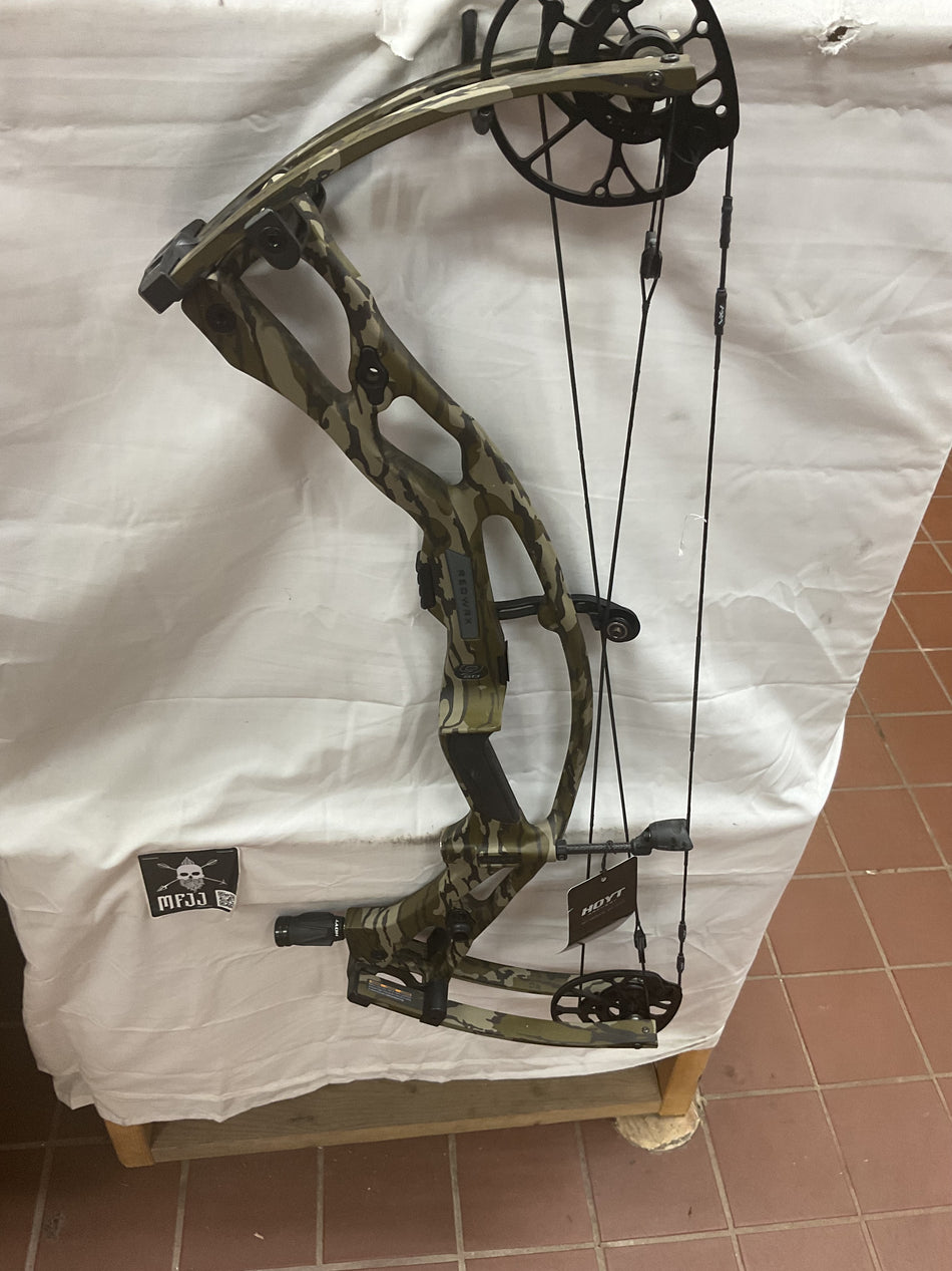 HOYT RX9 SD - RH/Bottomland/70 - #HRX9RHBTM70 - 10 - USED BOW!!!