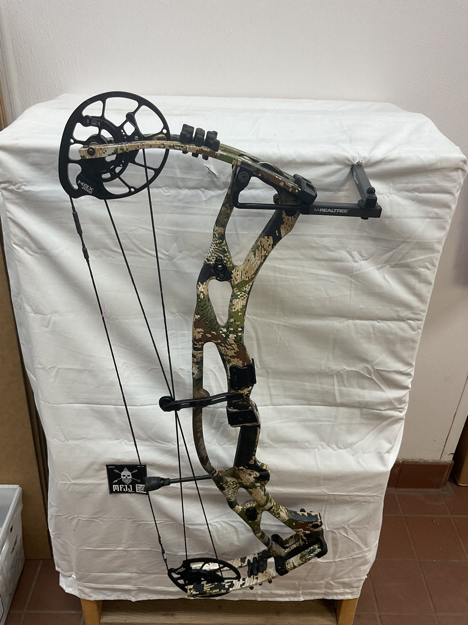 HOYT RX7 ULTRA - RH/SUBALPINE/70 - HRX7URHSUBS70 - 8 - USED BOW!!!!!!