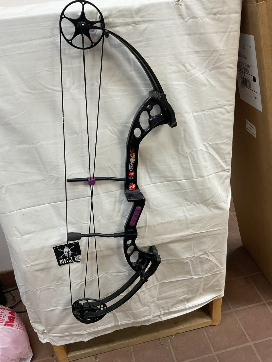 PSE STINGER X - LH/Purple/50 - PSMLHPurple50 - 1 - USED BOW!!