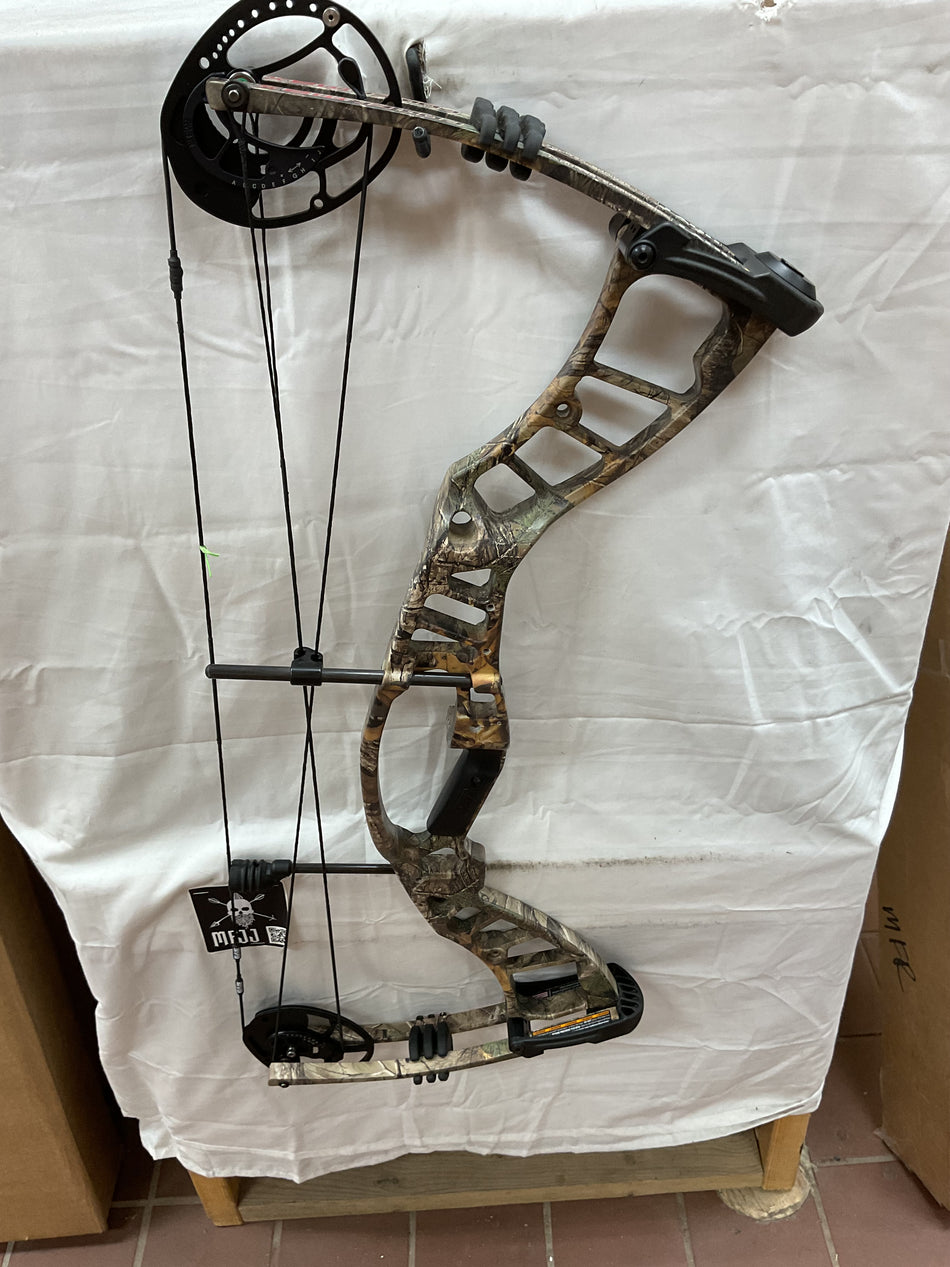 HOYT POWERMAX - RH/REALTREE/70 - #HPMLHRT70 - 2 - USED BOW!!!