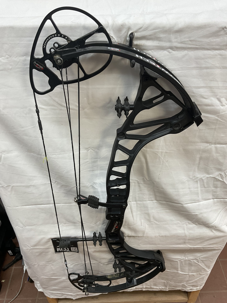 BOWTECH RPM 360 - RH/BLACK/70 -5- USED BOW!!!!