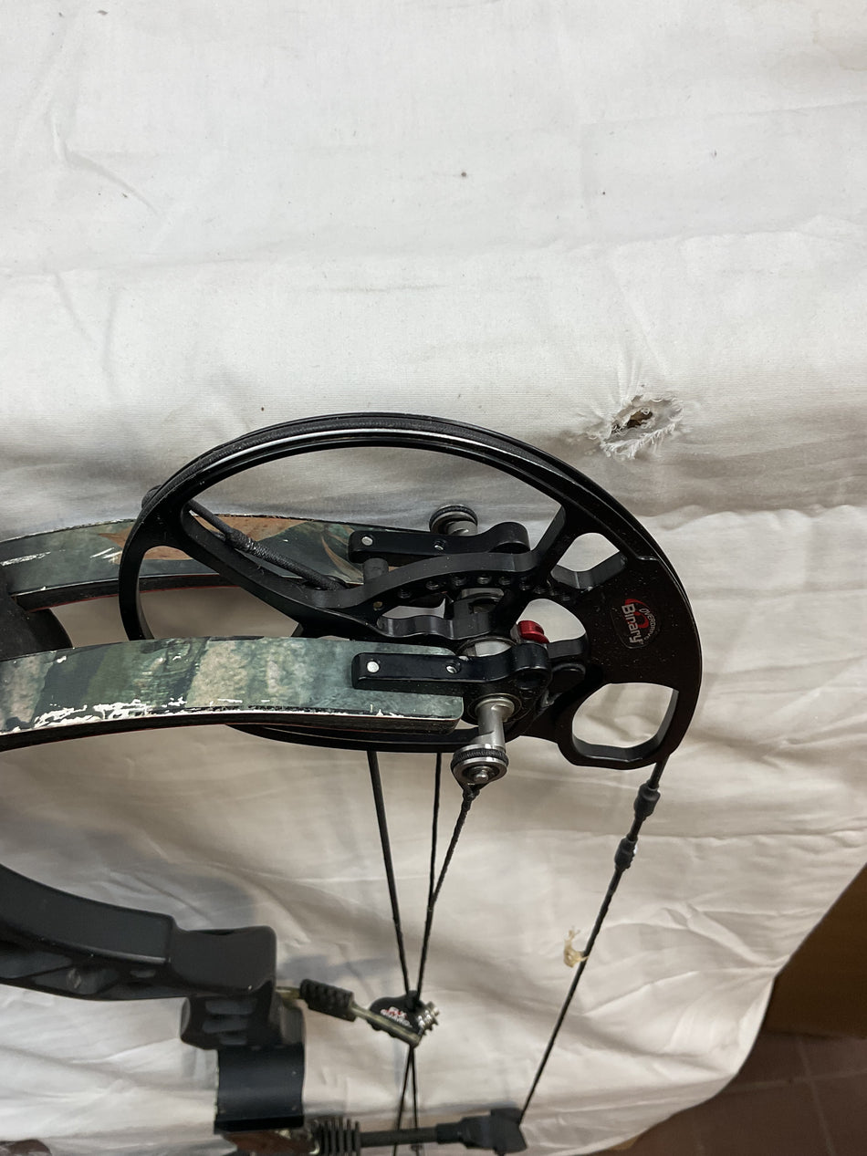 BOWTECH INSANITY CPXL RH/BLACK/Camo/70 - BTICPXLRHB70 - 4 - USED BOW!!!!!