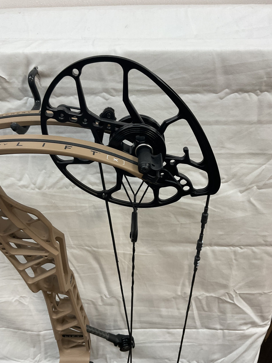 MATHEWS LIFT X 29.5  - RH/EARTH/55-80# - #MLX29.5RHE5580-19 - USED BOW!