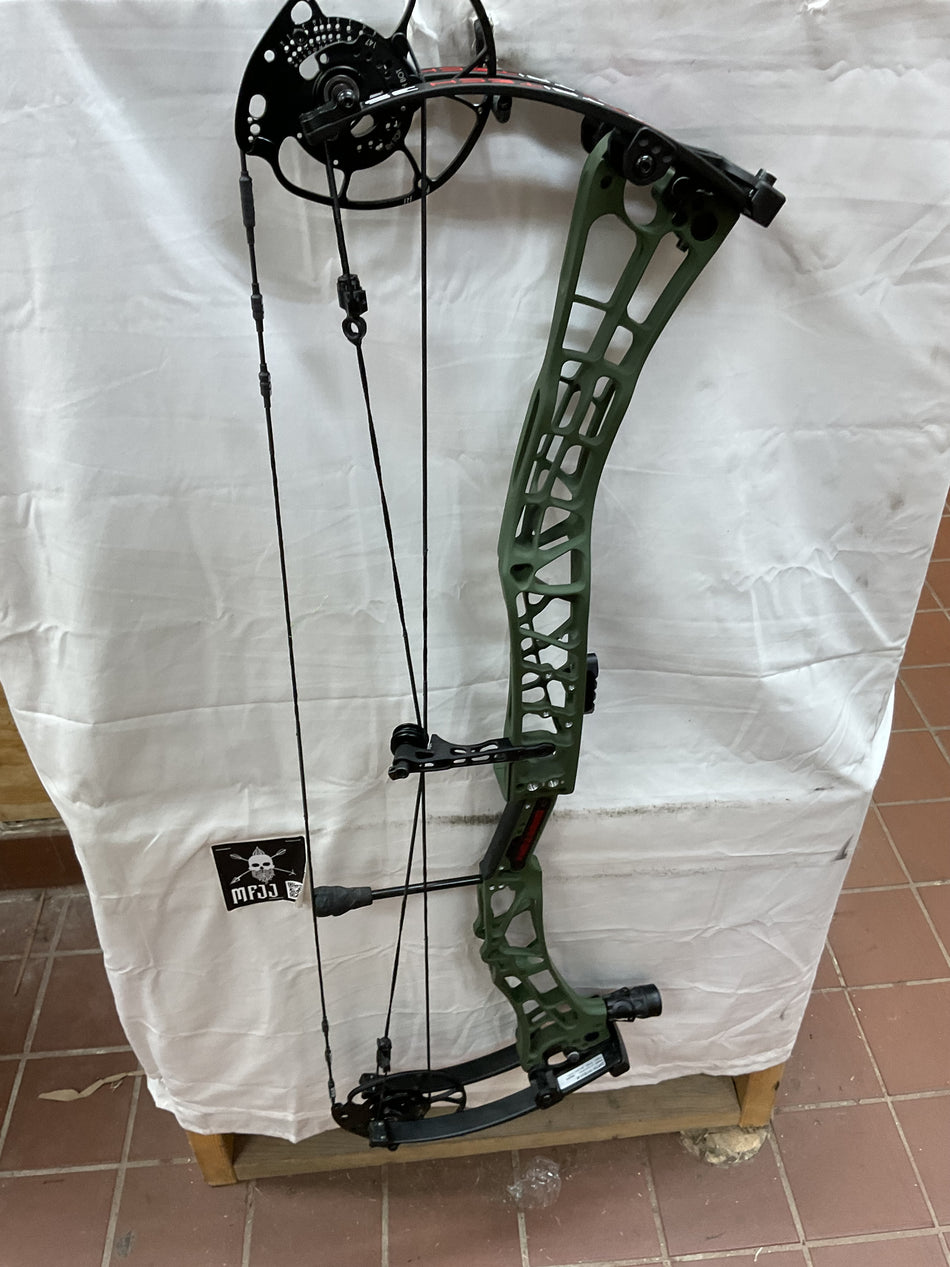 DARTON Tri-Tech 35 - RH/OD Green/60 - #DTT35RHODG60 - 6 -USED BOW!!!