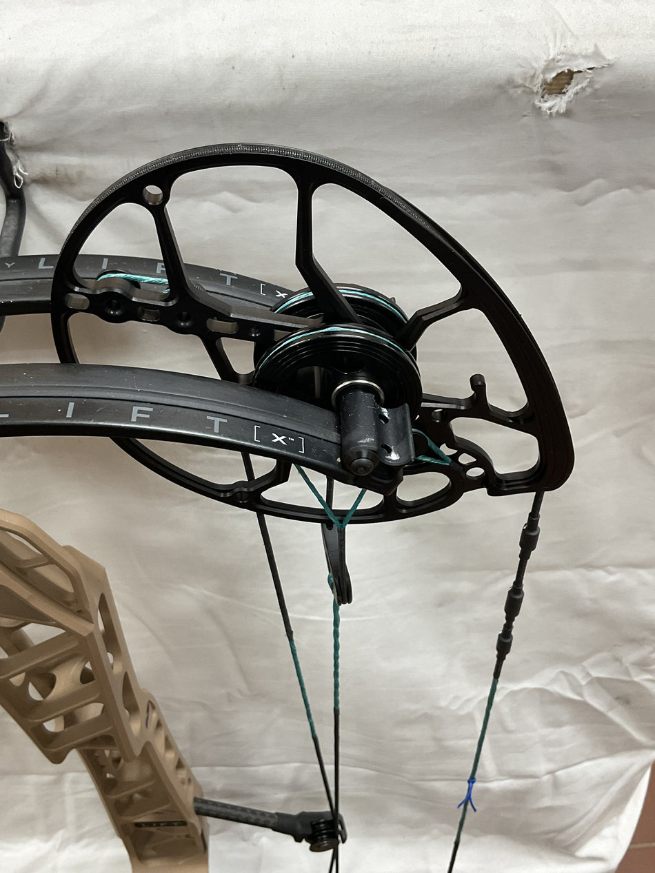 MATHEWS LIFT X 33  - RH/EARTH/55-80# - #MLX33RHE5580 - 55 - USED BOW!!