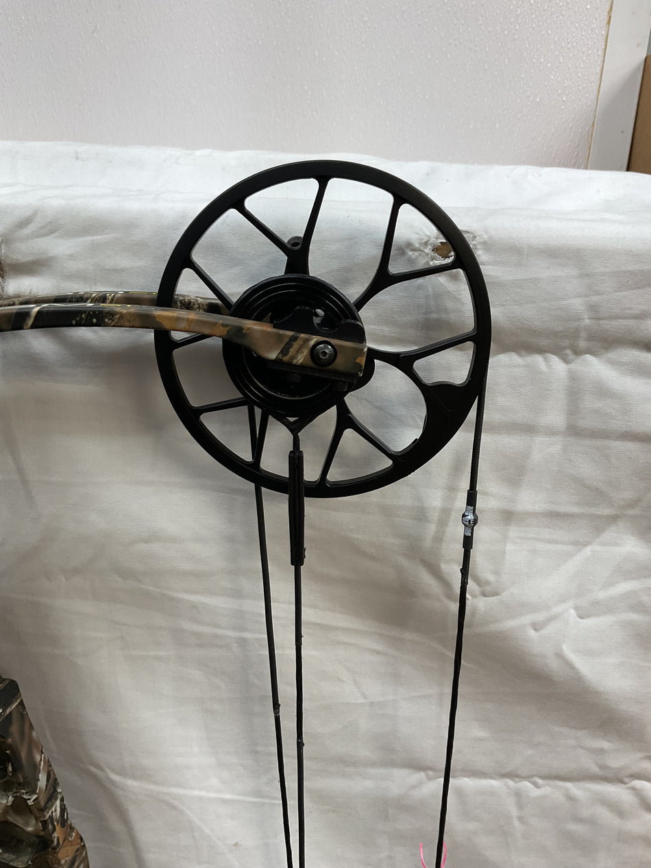 MATHEWS NO CAM HTR - RH/LOST/60-70# - #MNCLSTRH70 - 12 - USED BOW!!!!