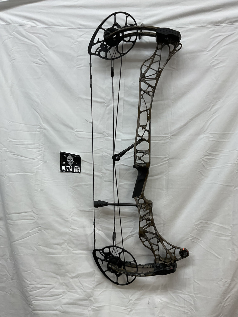 MATHEWS LIFT X 29.5 - RH/MOBTMLND/55-80# - #MLX29.5LHEARTH5580-6 - USED BOW!