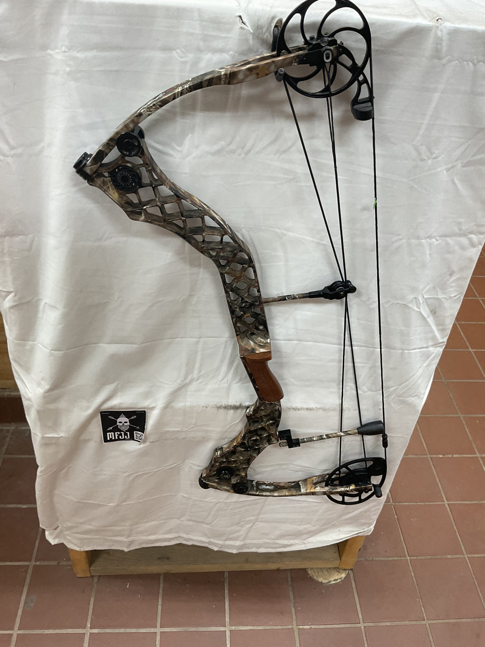 MATHEWS HELI-M - RH/LOST/60-70# - MHERHL29570 - 9 -  USED BOW!!!