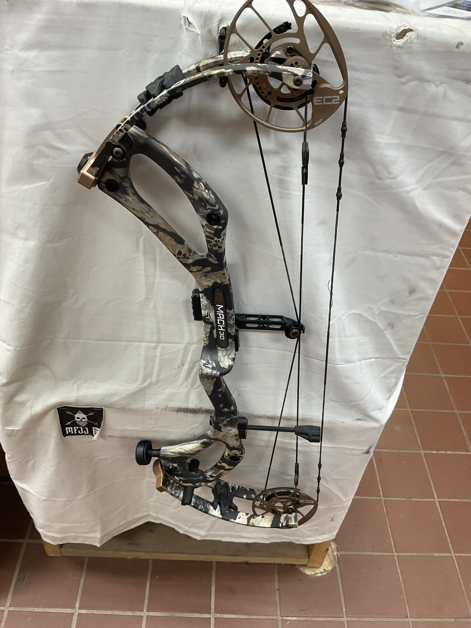 PSE MACH 30 DS - RH/Kryptek/70 - PM30DSRHK70 - 17 - USED BOW!!!