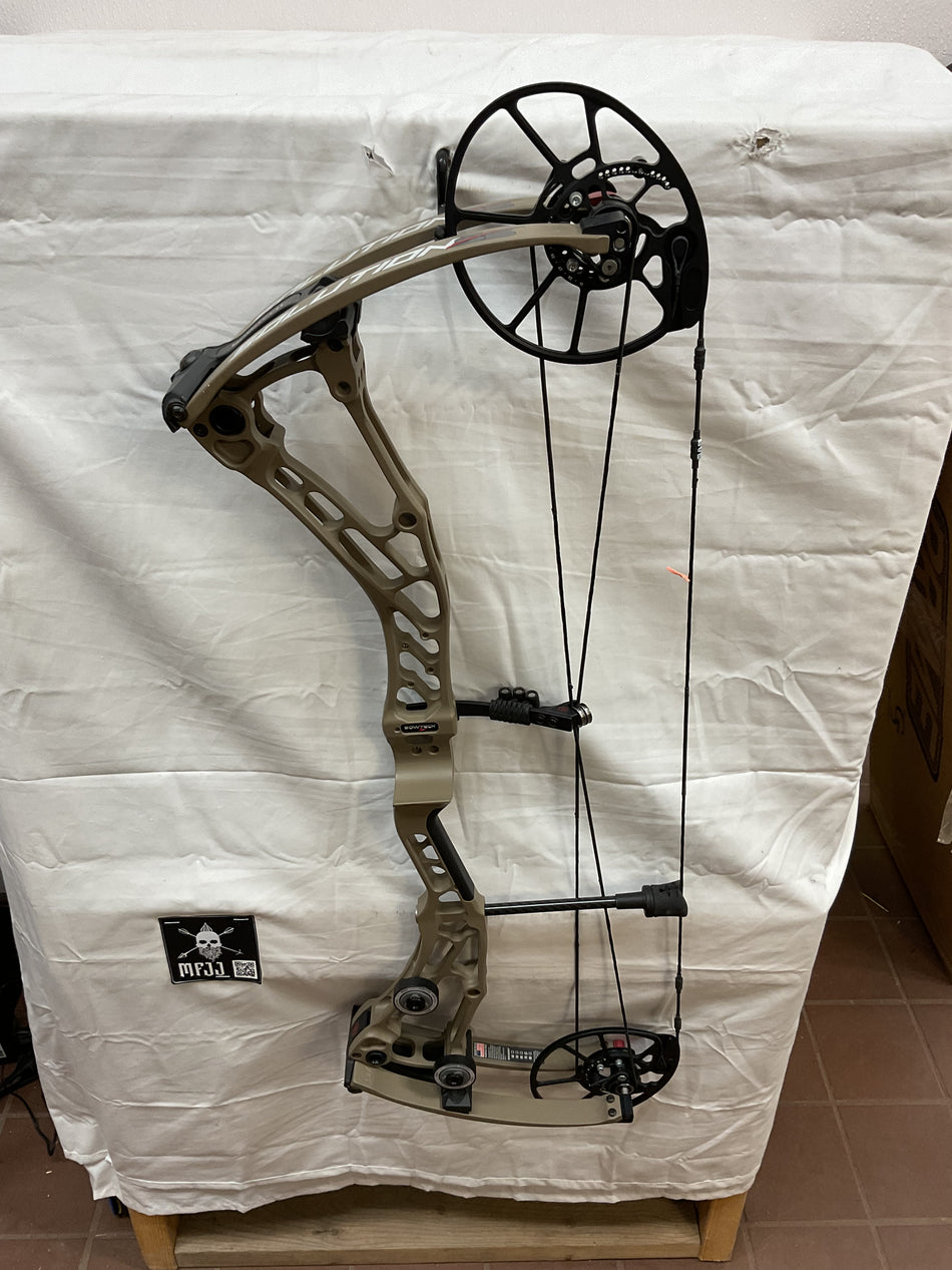 BOWTECH SOLUTION SS - RH/FDE/70 - #BSSSRHFDE70- 3 - USED BOW!!!