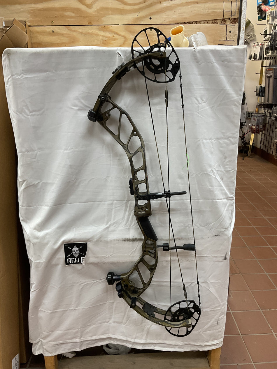PSE Omen E2/Bottomland/LH-PSEOBTMLH80-PodiumOutlet-23