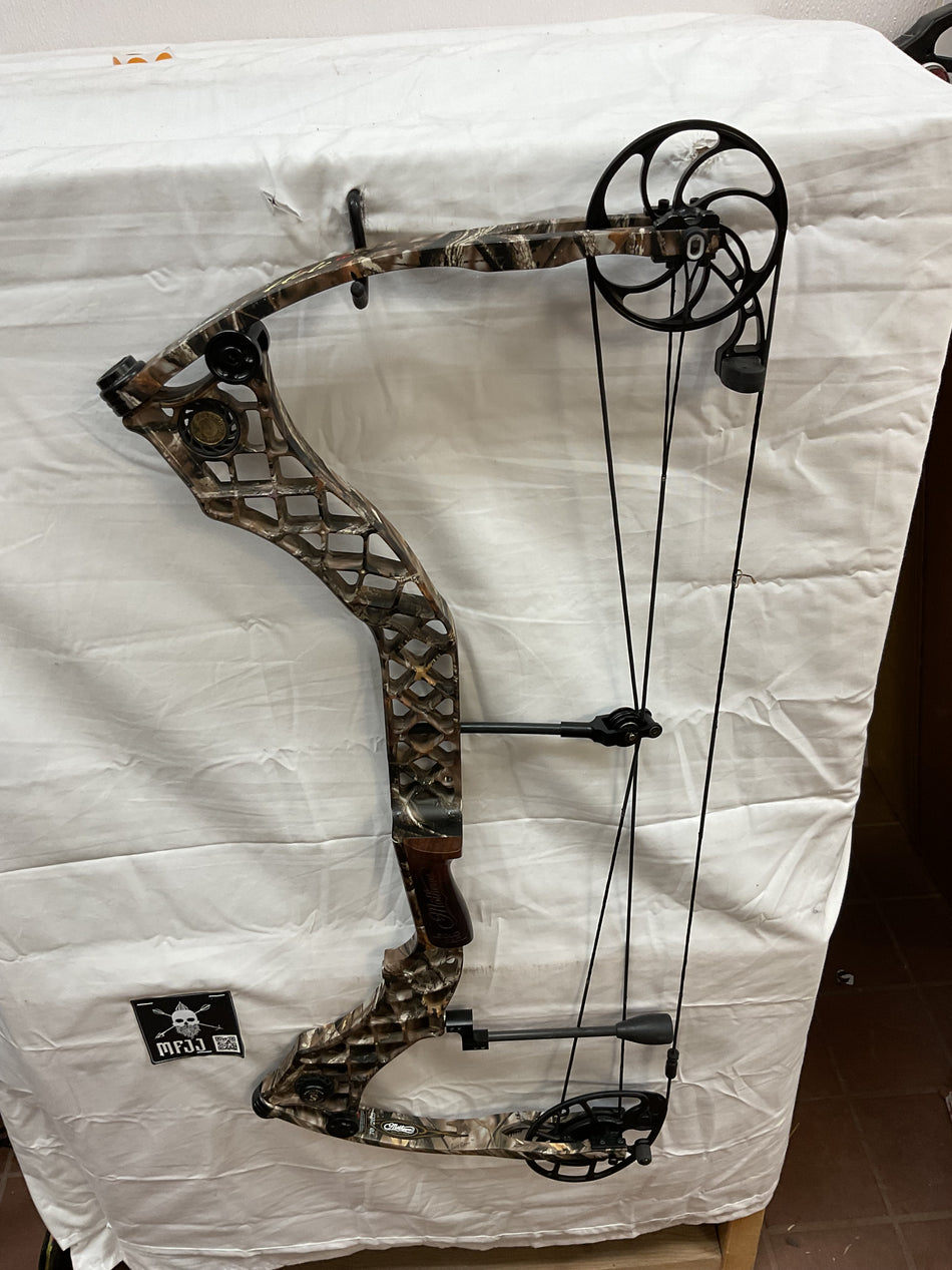 MATHEWS HELI-M LOST - RH/LOST/60-70# - MHERHLXD3070 - 5 -  USED BOW!!!