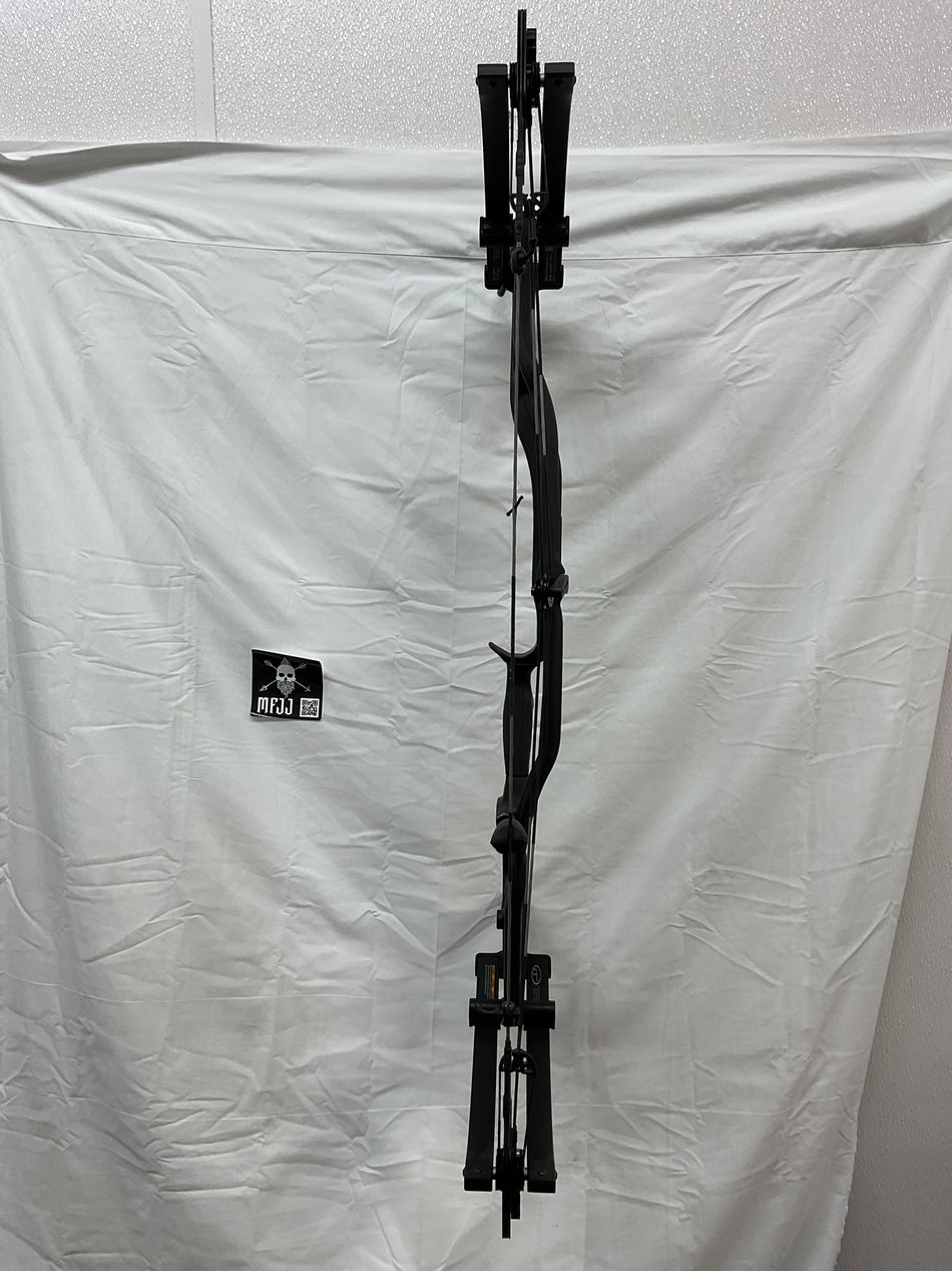 HOYT RX9 ULTRA - RH/BLACK, BLACK LIMBS/70 - #HRX9URBBL70-2 - USED BOW!!!