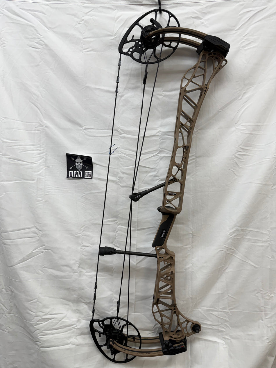 MATHEWS LIFT X 33 - RH/EARTH/55-80# - #MLX33LHEARTH5580-4 - USED BOW!