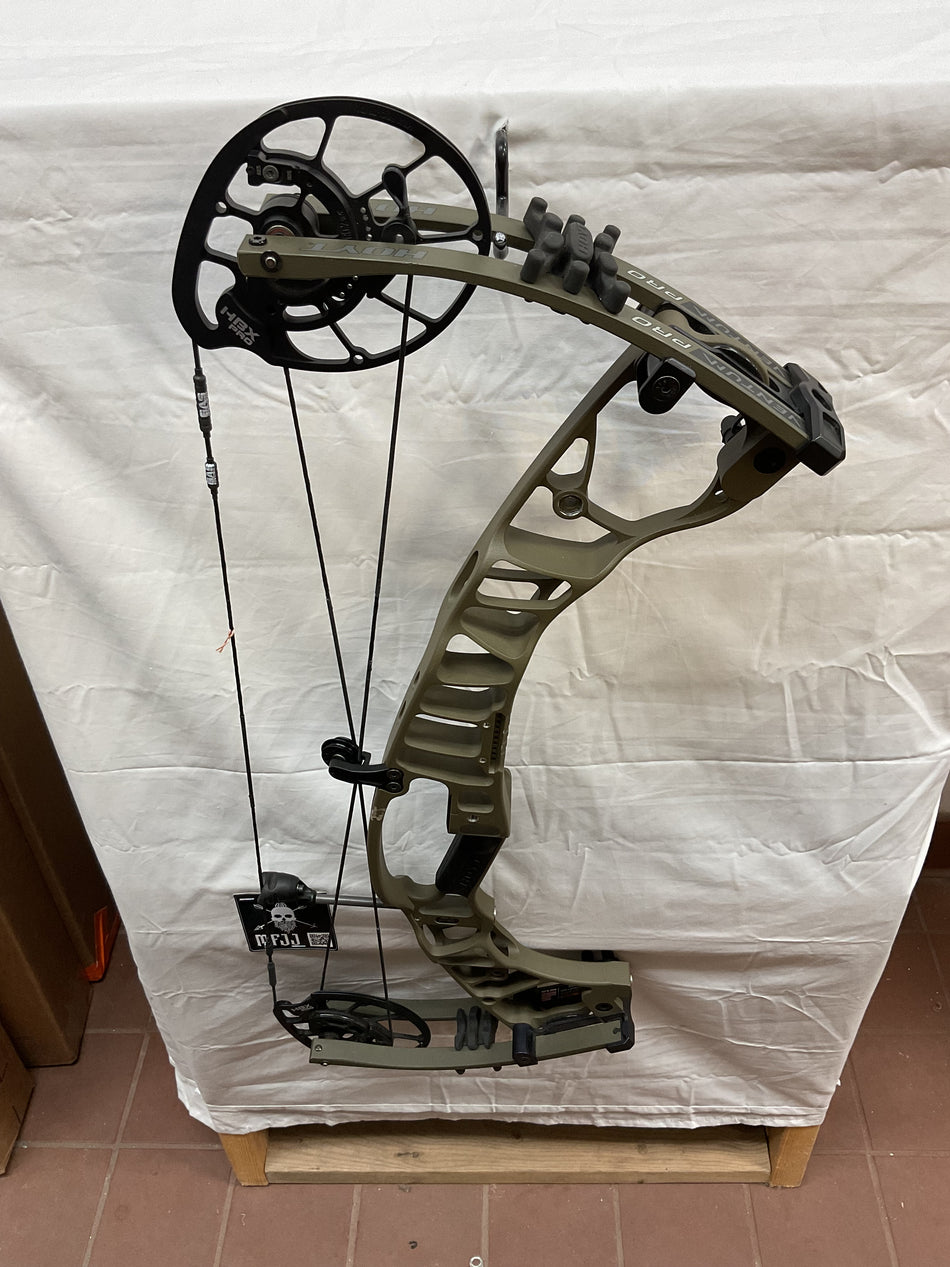 HOYT VENTUM PRO 30 - RH/WILDERNESS/70 - HVP30RHWILD70-4 - USED BOW