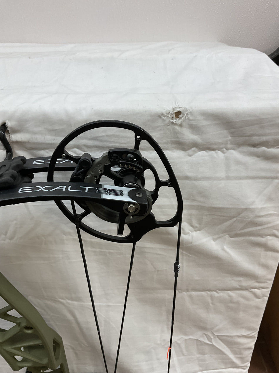 ELITE EXALT 35 - RH/OUTDOOR GREEN/65 - EE35RHODG65-6- USED BOW!!!!!!