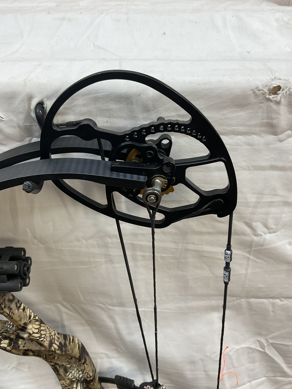 BOWTECH PRODIGY - RH/KRYPTEK/70 - #BTPRHK70- 3 - USED BOW!!!