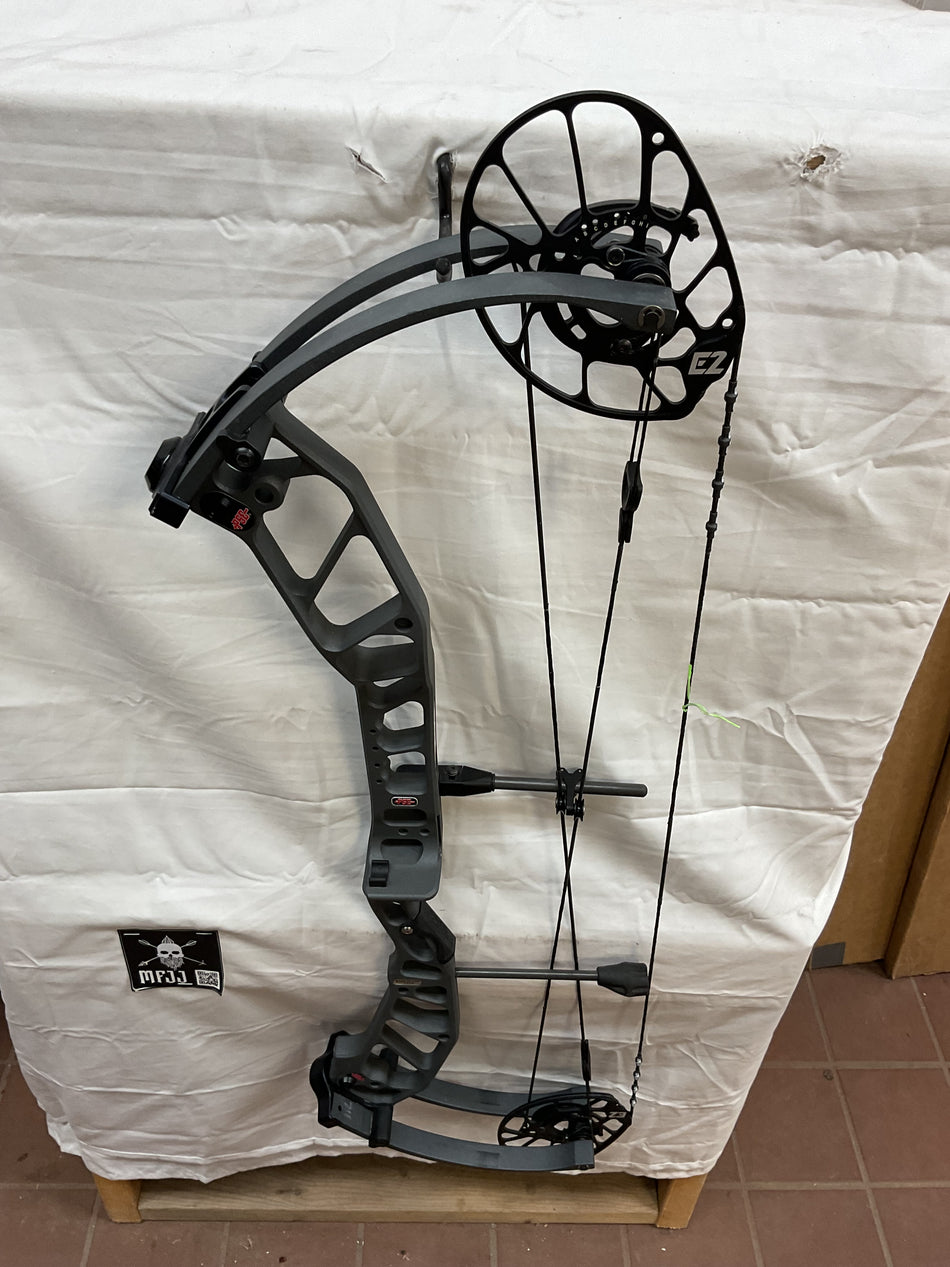 PSE EVO XF 33 - RH/CHARCOAL/70 - PSEEEX33RH70- 1 - USED!!!