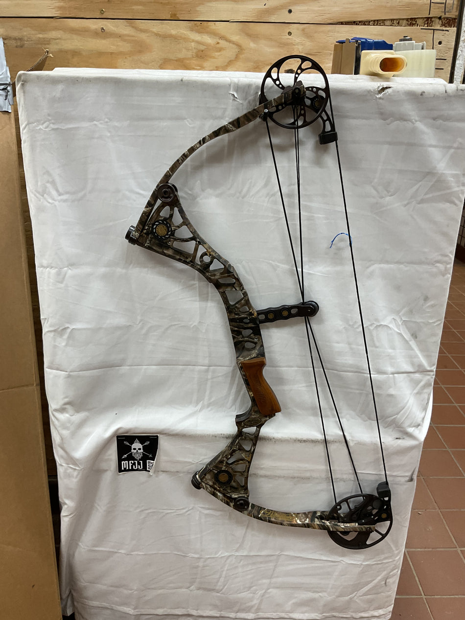 MATHEWS DXT - RH/LOST/70# - #MDXTRHL3070 - 4 - USED BOW!!!!