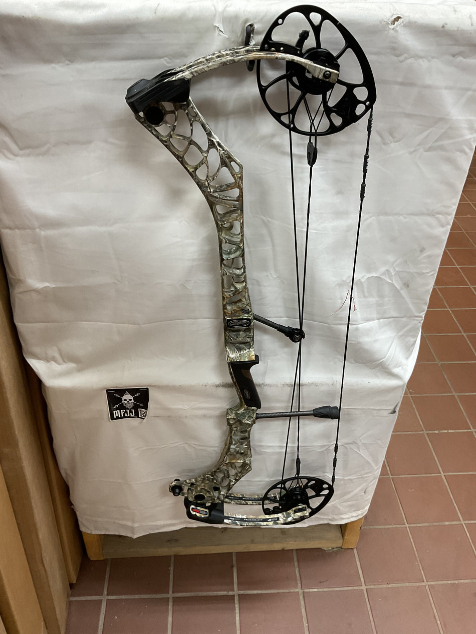 MATHEWS V3X 33 - RH/Realtree/60-75# - #MV3X33RHRT75 - 12 - USED BOW!!!