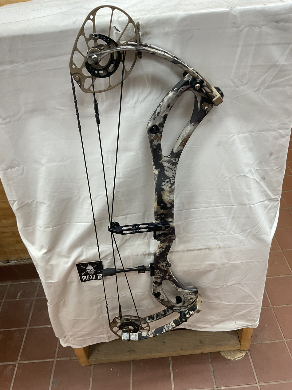 PSE MACH 33 DS - RH/Kryptek Camo/70 - #PM33DSRHK70 - 5 - USED BOW!!!