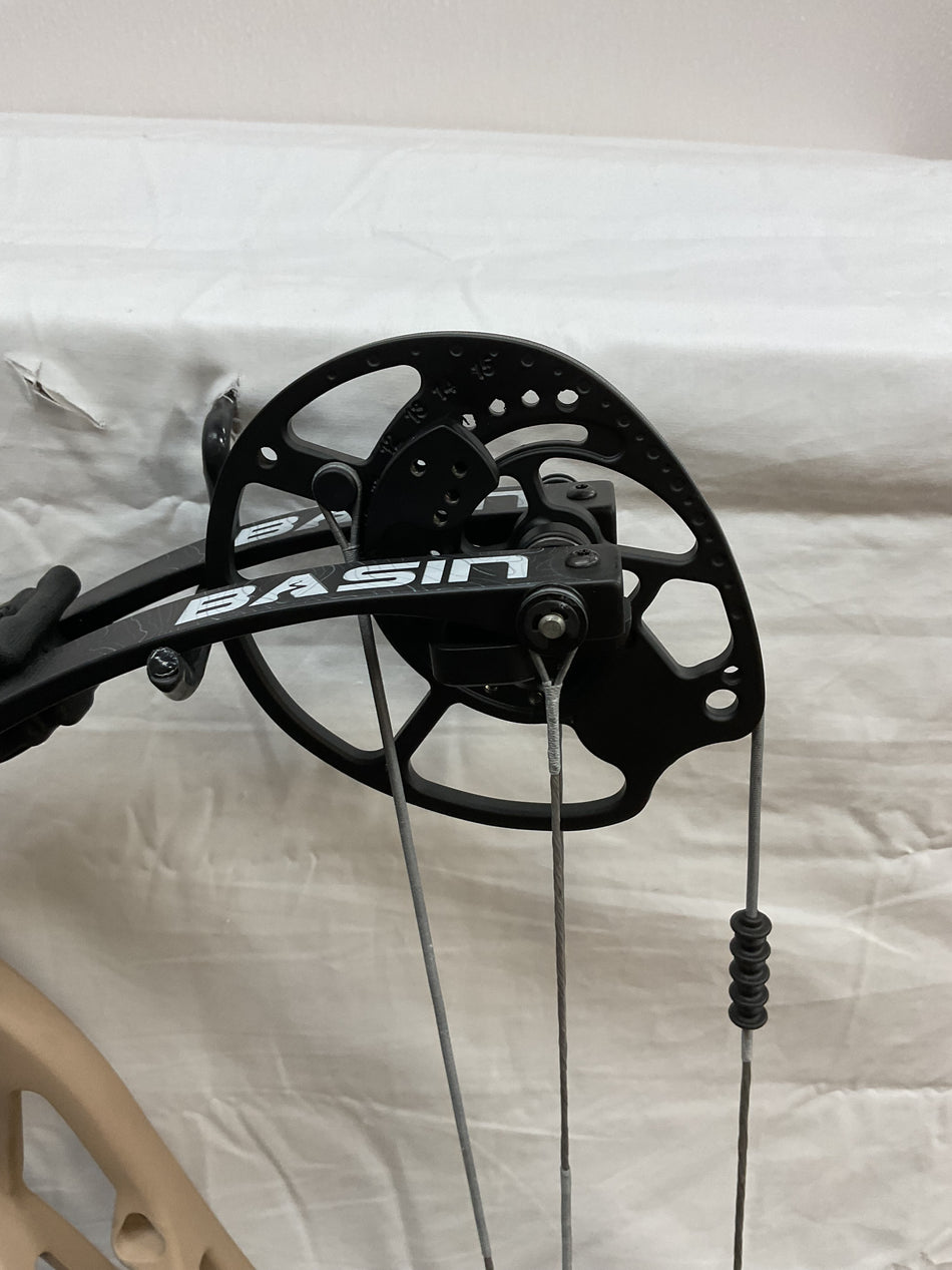 ELITE BASIN - LH/MOUNTAIN TAN/70 - EBLHMT70-1 USED BOW