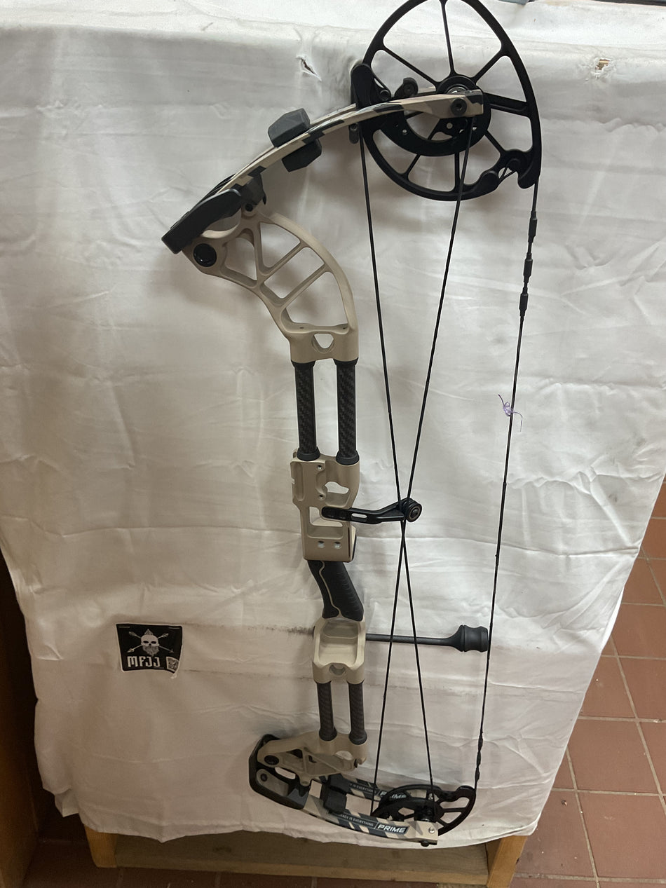 PRIME FORM 34 - LH/RidgeRock Tan-Scar Limbs/70 - PRMFRM34LHRRST70- 16- USED BOW!!!