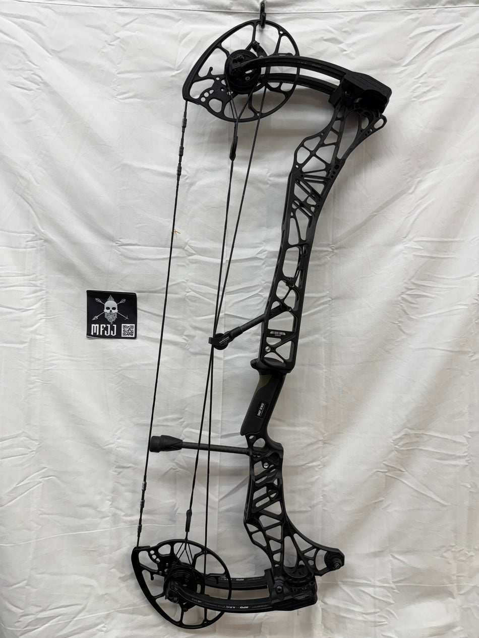 MATHEWS LIFT X 29.5 - RH/BLACK/55-80 -  MLX29.5RHB5580 - 2 - USED BOW!!!