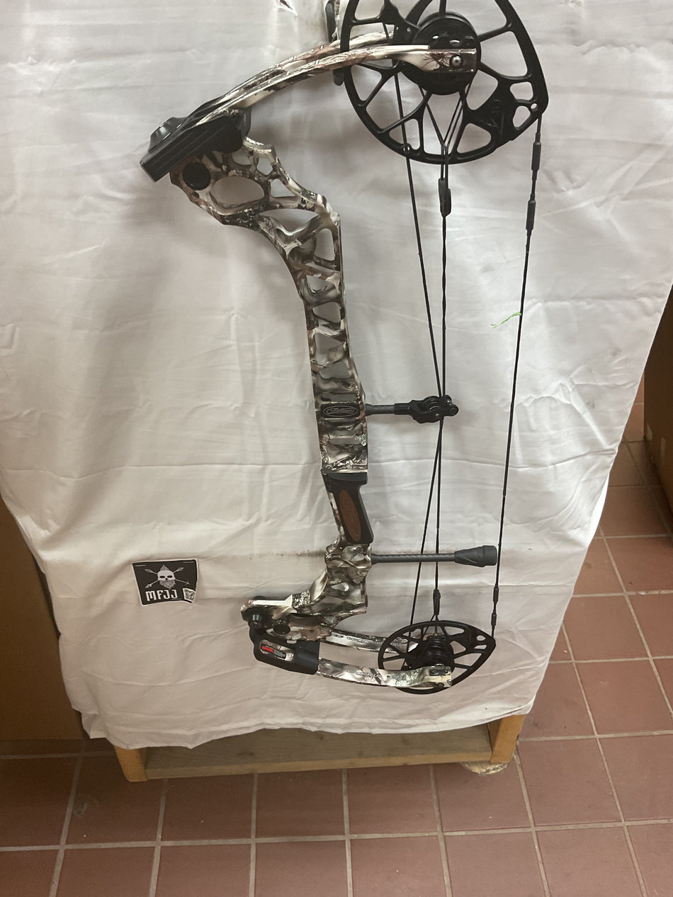 MATHEWS TRIAX - RH/LOST XD/70# - MTRHL70- 11 - USED BOW!!!