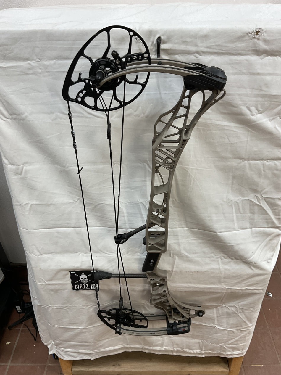 MATHEWS LIFT X 29.5 - RH/GRANITE/55-80# - #MLX29.5RHG5580- 5 -USED BOW!!!