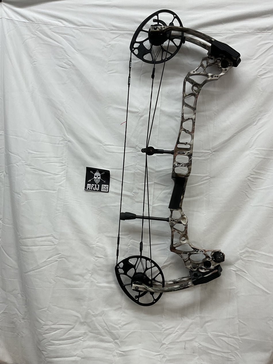 MATHEWS TRIAX LOST XD - RH/LOSTXD/70# - MTRHLSTHD70-2 - USED BOW!!!