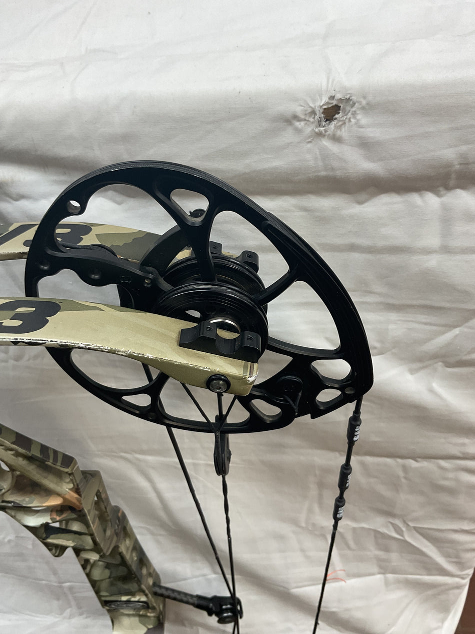 MATHEWS V3 31 - RH/FOREST ALL SEASON/60-75# - #MV331RHFAS75- 10 - USED BOW!!!