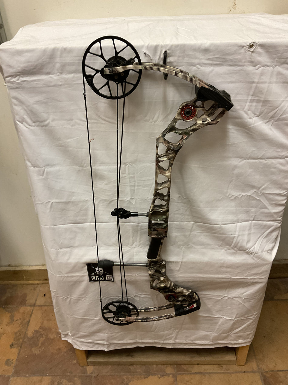 MATHEWS NO CAM HTX - RH/LOST/60-70# - #MNCLSTRH70 - 1 - USED BOW!!!!