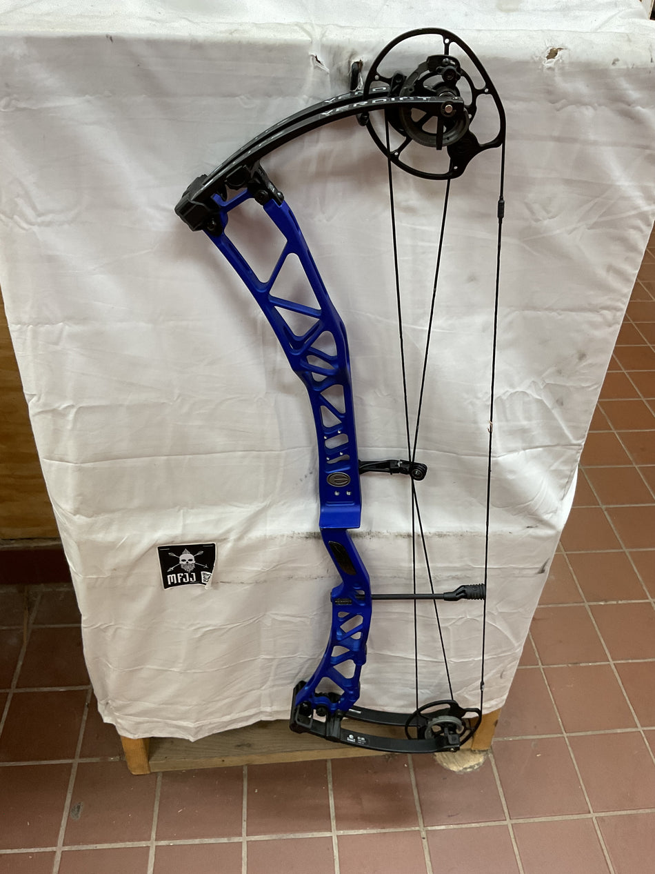 ELITE Verdict - RH/Blue/65 - EVRHB65 - 3 - USED BOW!!!!!
