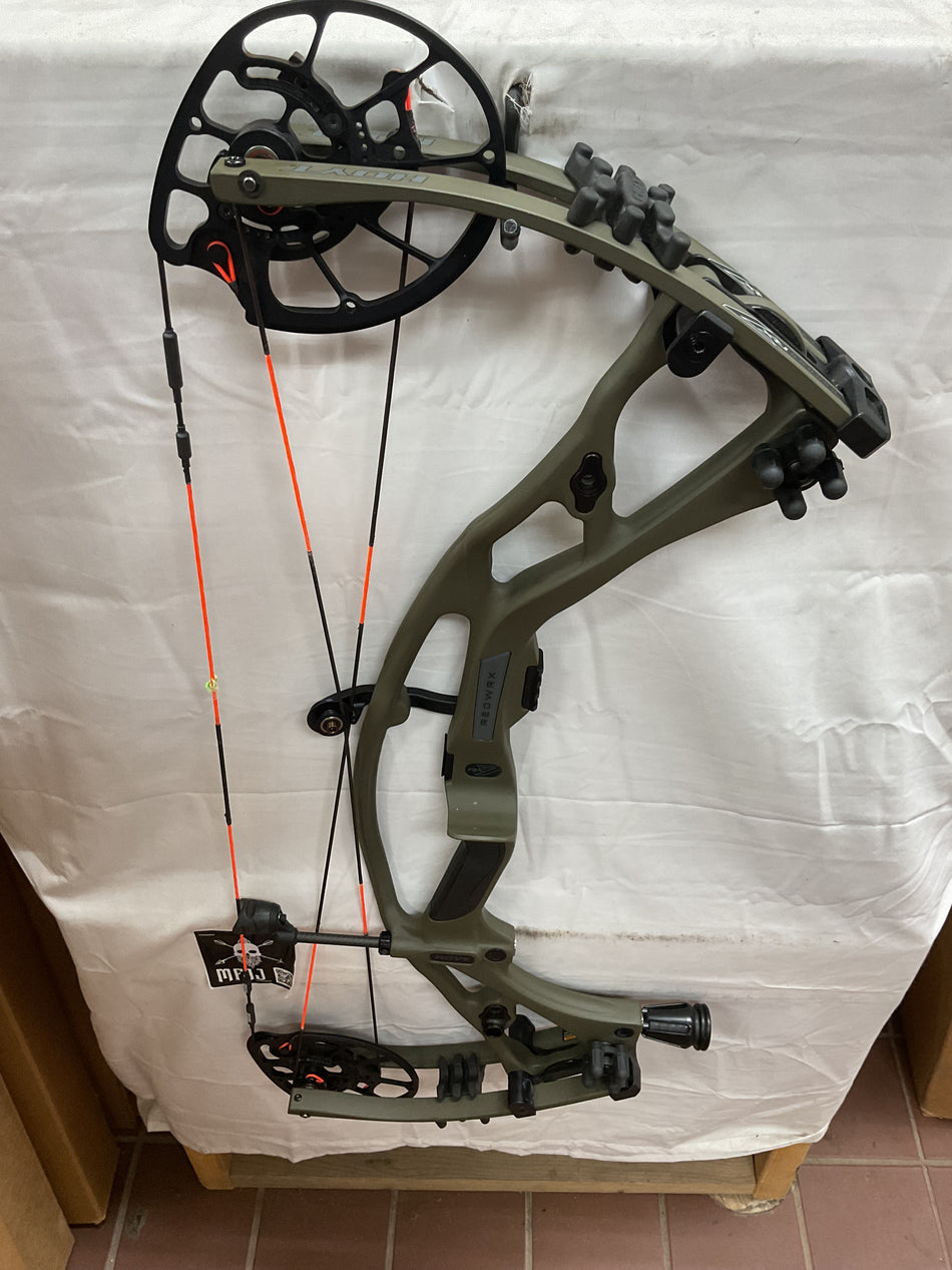 HOYT RX7 - LH/WILDERNESS/70 - HRX7RHW70 - 15 - USED BOW!!!!!