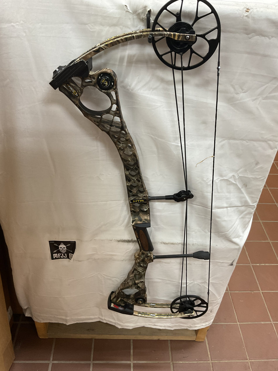 MATHEWS NO CAM HTR - RH/Lost Camo/70# - #MNCLCRH70 - 19 - USED BOW!!!