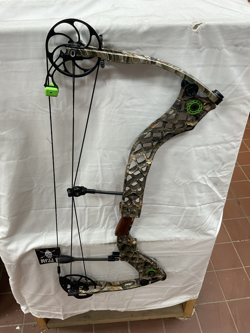 MATHEWS HELI-M - RH/LOST/60-70# - MHERHL2870 - 8 -  USED BOW!!!