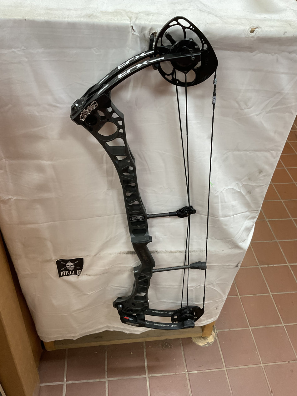MATHEWS TRX 34 - RH/Stone/5070# - 3 - USED BOW!!!