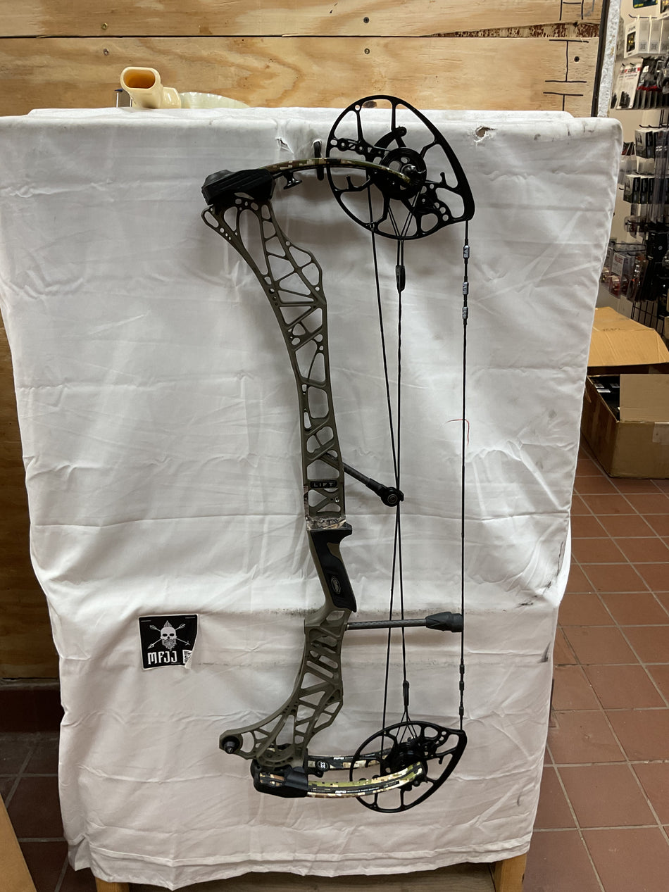 MATHEWS LIFT 29.5 - RH/Ambush Green-Subalpine/55-80 - ML295RHAGSA5580 - 36 - USED BOW!!!