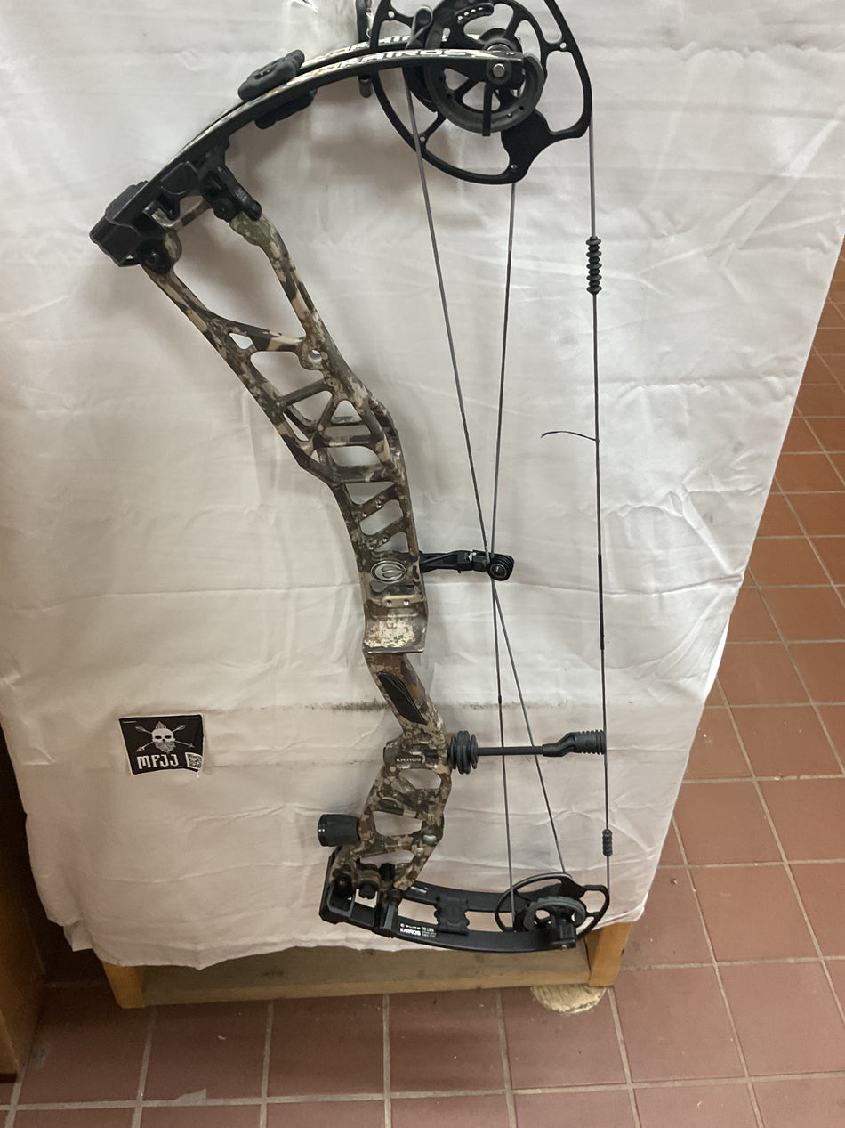 ELITE KAIROS - RH/First Lite/70 - EKRHFLS70 - 3- USED!!!