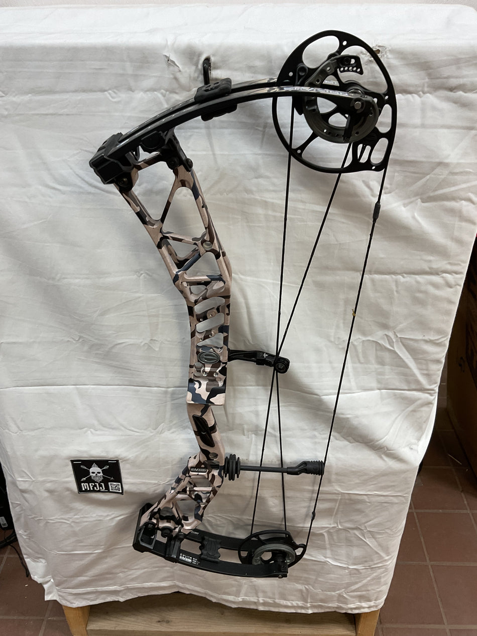 ELITE ENVISION - RH/VUNI/65 - EERHV70 - 2 - USED BOW!!!!!!