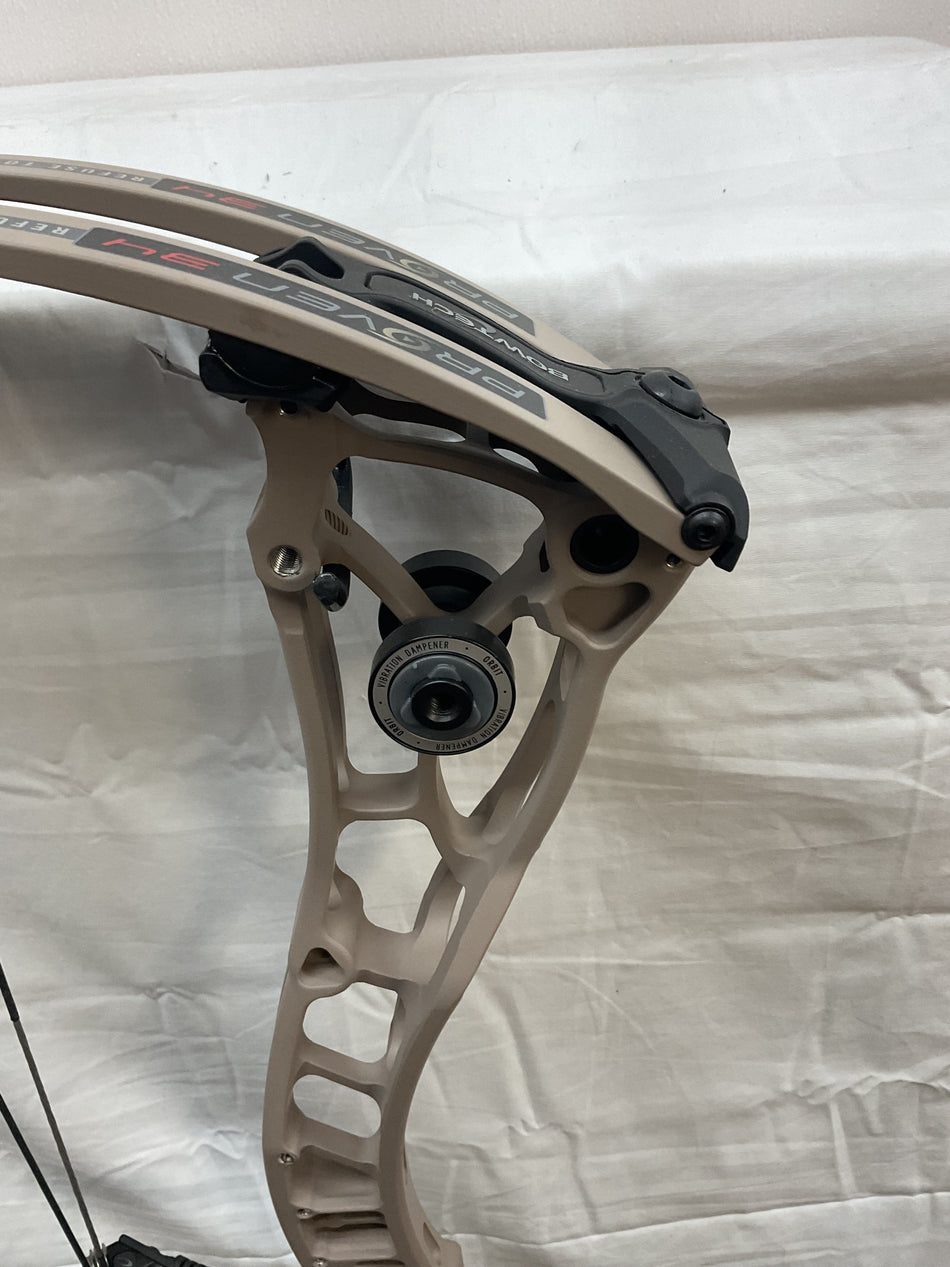 BOWTECH PROVEN 34 - RH/SANDSTONE/70 - #BP34RHSTN70-8 - USED BOW!!!