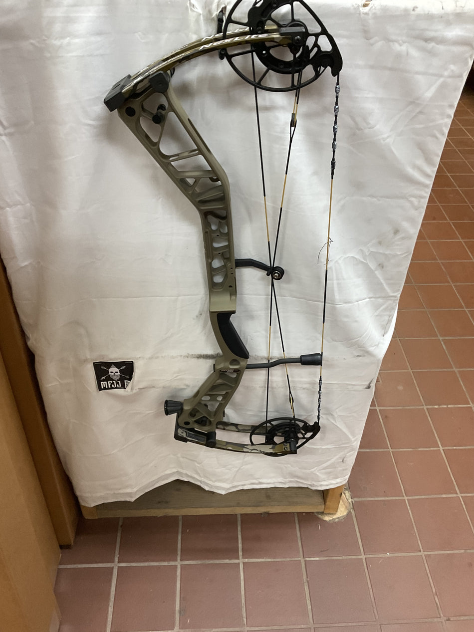 XPEDITION NEXLITE 30 RH/OD Green-Bottomland/70# - XXNL30RHODGBTM70# - 4- USED BOW!!!!