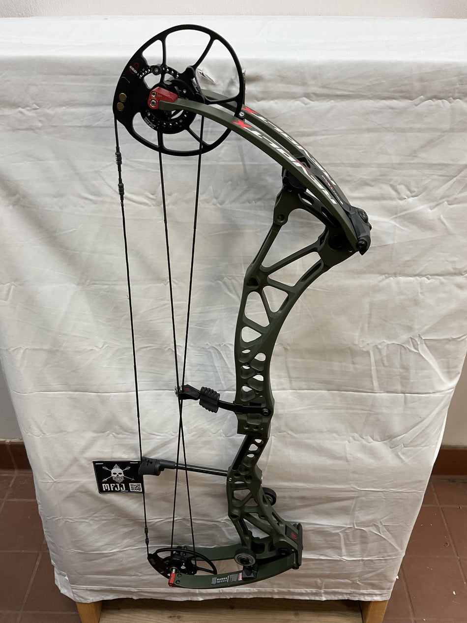 BOWTECH REVOLT X RH/OD GREEN/70 - BTRVXRHOD70 - 1 - USED!!!!