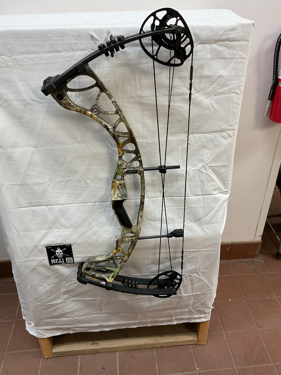 HOYT TORREX - RH/REALTREE EDGE - BLACK/70 - #HTRHBU70 - 3 - USED BOW!!!